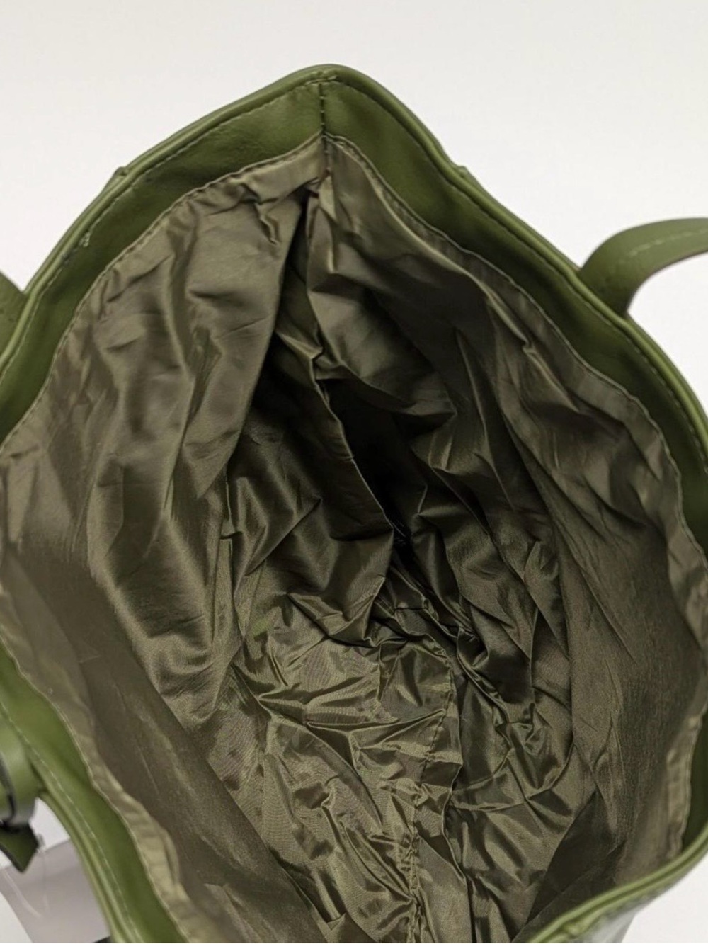 Saks Fifth Avenue Olive Green Tote with Navy Stripe & Floral Snake Bag Charm - Picture 2 of 7